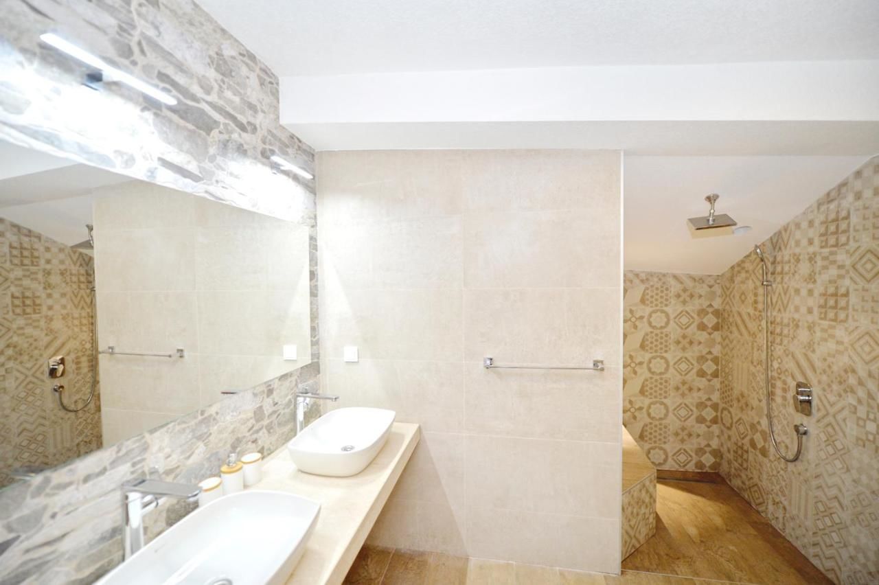 Апартаменты Apartments Kriva Ulica Котор-18