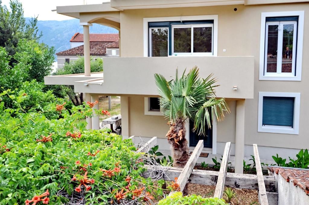 Апартаменты Apartments Kriva Ulica Котор