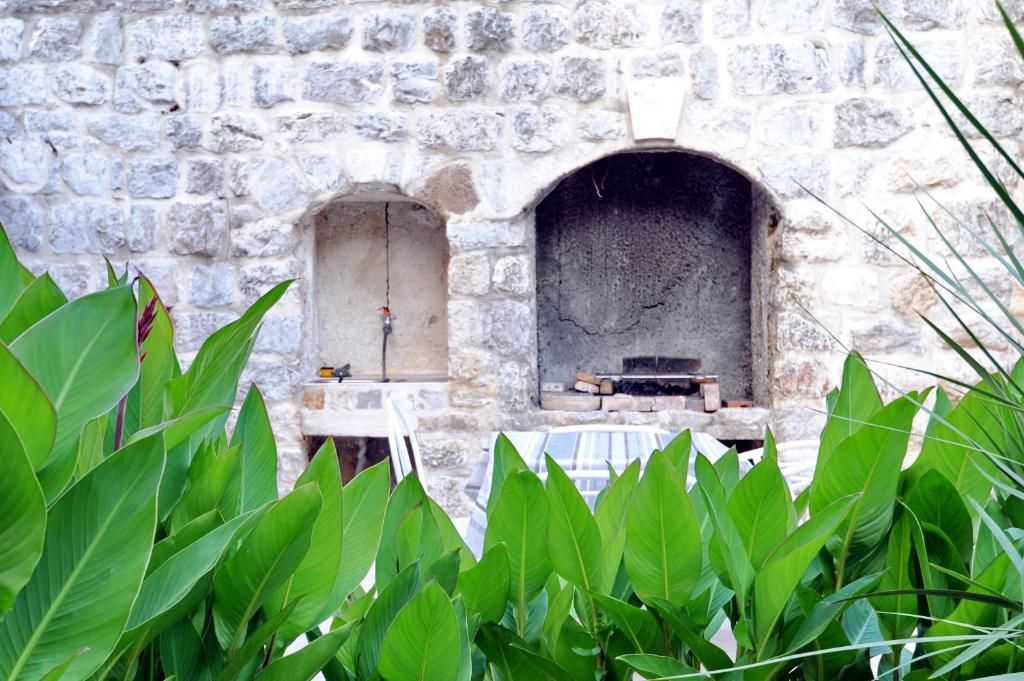 Апартаменты Apartments Kriva Ulica Котор