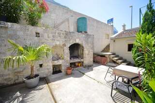 Апартаменты Apartments Kriva Ulica Котор Номер-студио с террасой и видом на сад-27